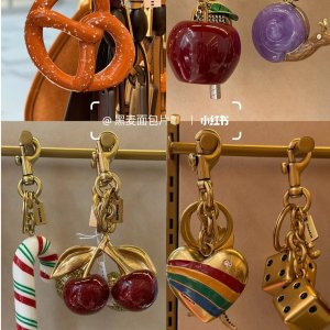 低至5折！Coach奥莱 挂件特价$45收 超级可爱