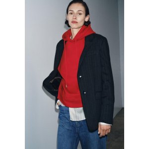 Zara适合新春Oversized 连帽卫衣