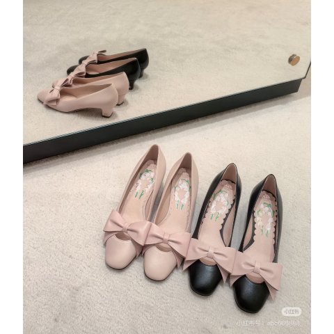 黑色 蝴蝶结皮革高跟鞋