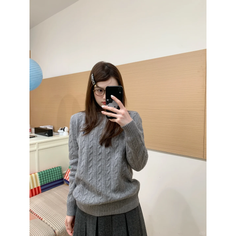 Polo Ralph LaurenCable-Knit 棉毛衣 灰色