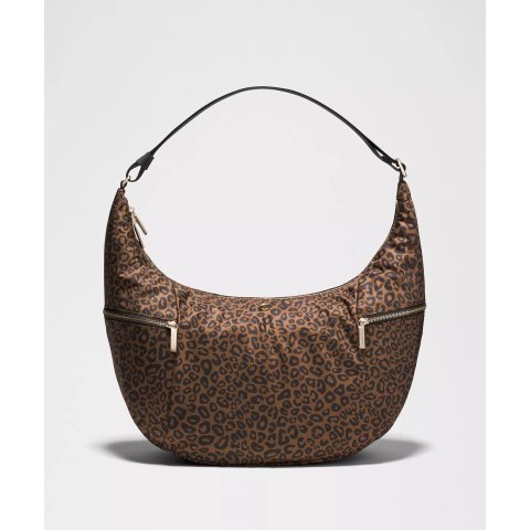 Slouchy 单肩包 金属扣 13L