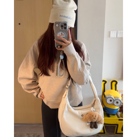 Lululemon淡淡的高级！City Essentials 单肩包 3L提花