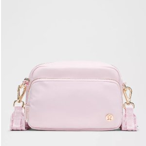 内含很多小隔层 实用