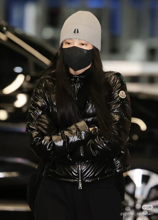 Moncler Papillon 拉链短款羽绒夹克