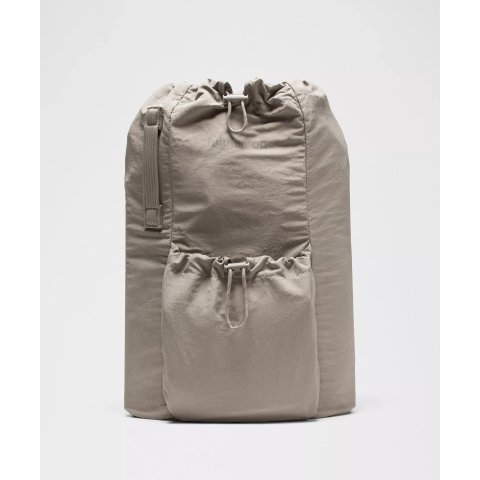 2-in-1 双肩包 21L