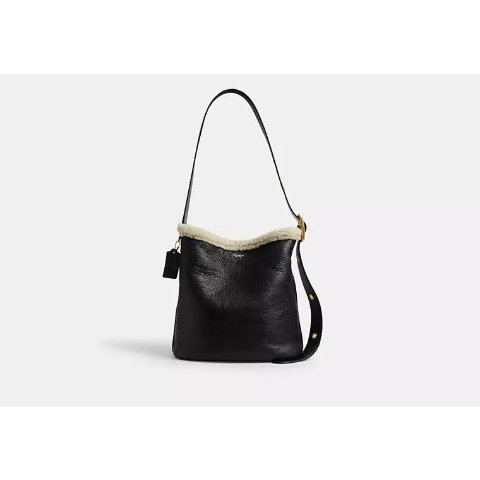 Bleecker 皮毛桶包