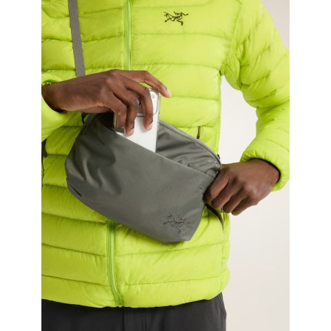 Heliad 单肩包 黑色