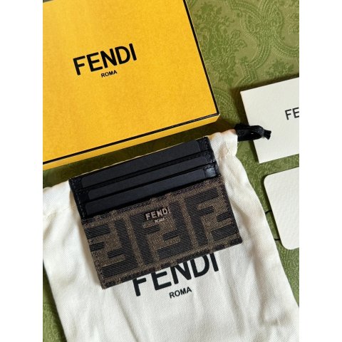 Fendi官网$450FF 提花卡包