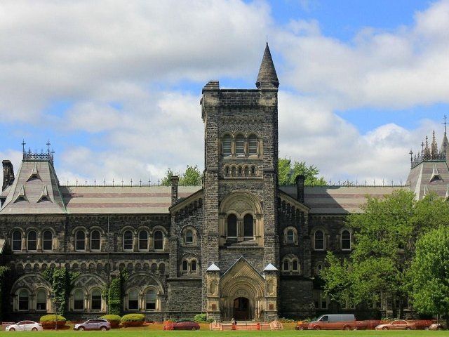 加拿大留学生数量两年暴跌97%！签...