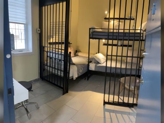 “合法入狱”体验！加拿大一退役警局...