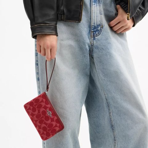 Signature Denim 腕包