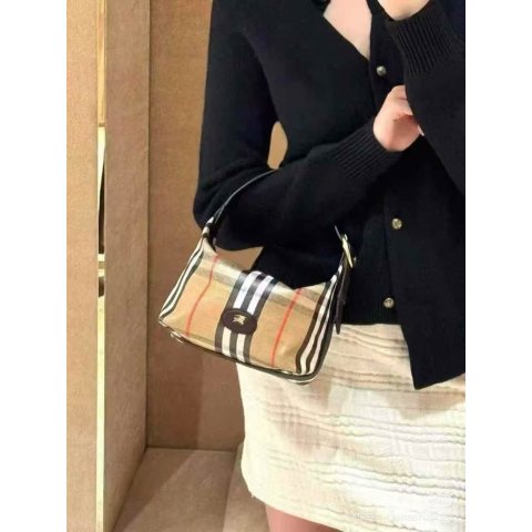 Burberry经典饭盒包HIGH HIGHLANDS Mini手提包 