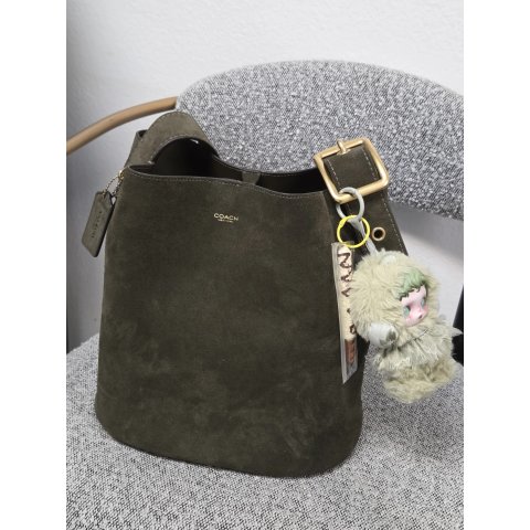 Coach Bleecker 水桶包