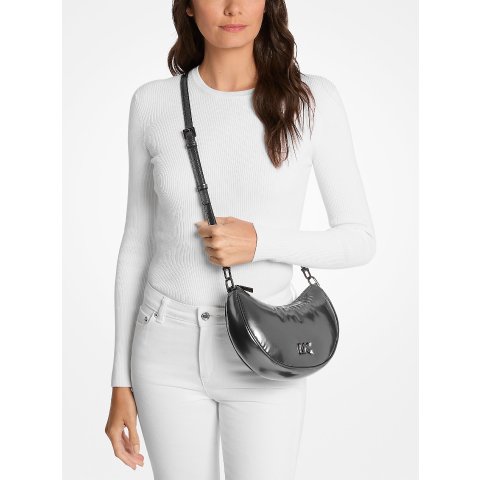 Michael KorsKyla 小号金属光泽手拿包