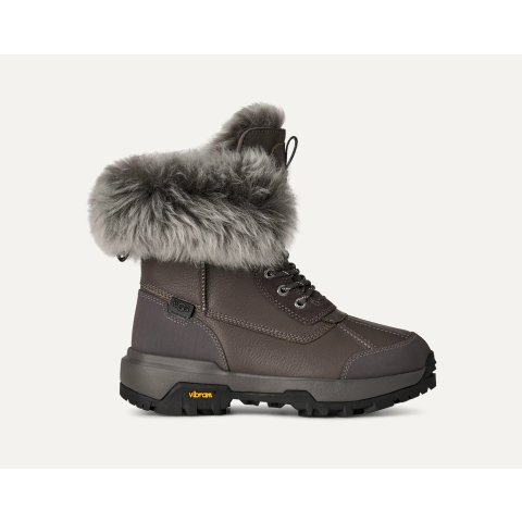 UGG Adirondack XXV 女靴 Chalet款