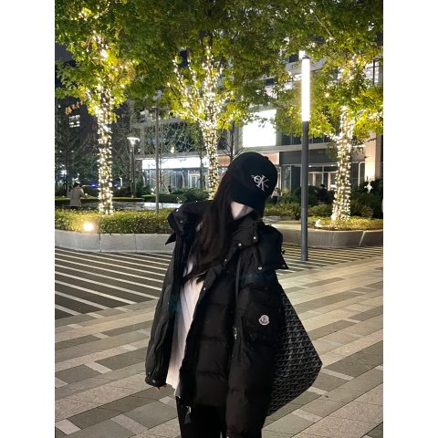 MONCLER GRENOBLE加币约$1671.78ORRES BOMBER 夹克 黑色