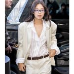 救❗Jennie惊喜现身CK大秀 高智感本人 生图美颜暴击