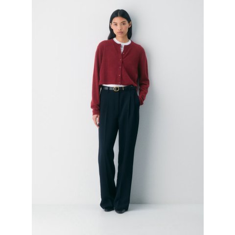 暗红色羊毛羊绒开衫