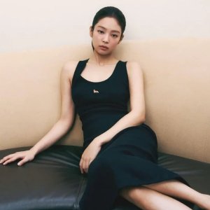 3折起！蓝色上衣$40