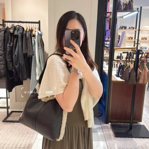 Brooklyn 28号羊毛肩包