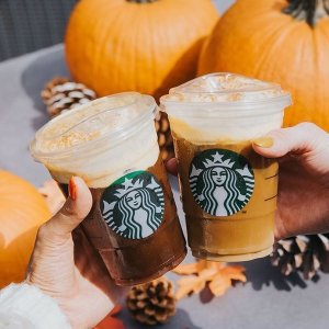 Starbucks周五请你喝🎃南瓜拿铁啦！开心果拿铁半价！