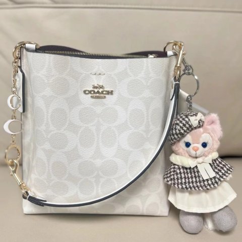 Coach月牙冰川白！@momoMollie 水桶包