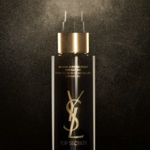 YSL 黑丝缎定妆喷雾€35(指导价€62) 底妆服帖 成膜清爽~