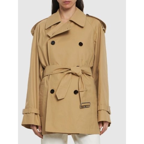 Burberry双排扣华达呢风衣