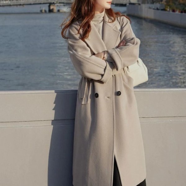 Wool and cashmere coat