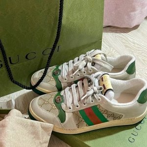 Julian 黑五狂促🔥Gucci脏脏鞋€663 BBR格纹外套€484