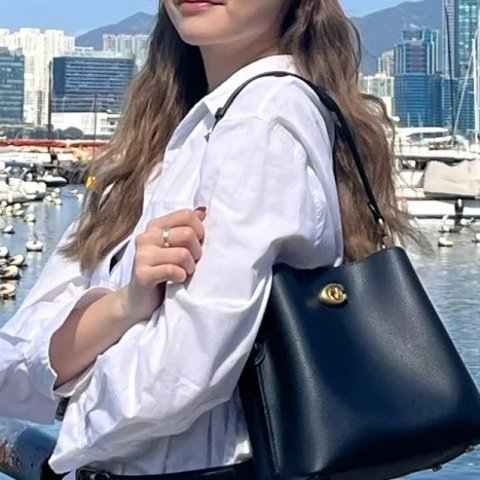 Coach背出了奢牌的感觉！@嘉莉CaliWillow水桶包