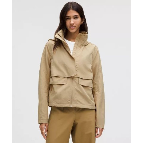 LululemonAlways Effortless冲锋衣