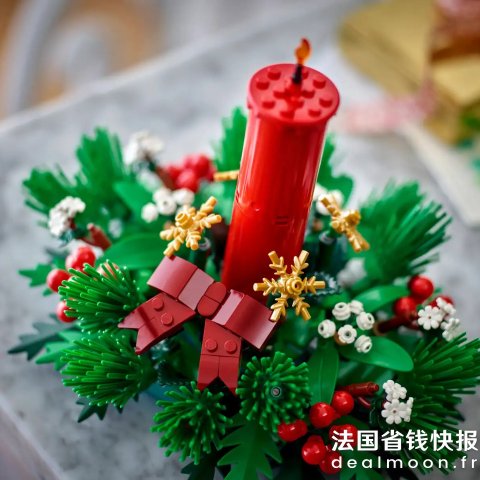 Lego圣诞马上来啦 很应景捏圣诞桌面装饰