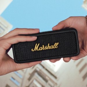 Marshall酷girl，黑金配色EMBERTON II音箱