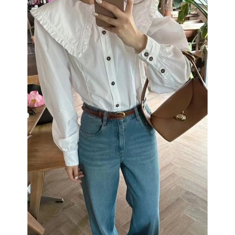 Ganni太乖巧啦！！衬衫