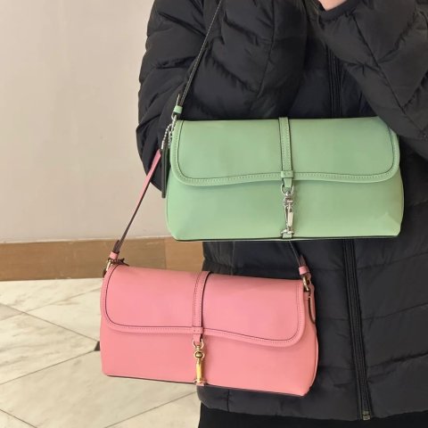 Coach多色参加！Hamptons单肩包