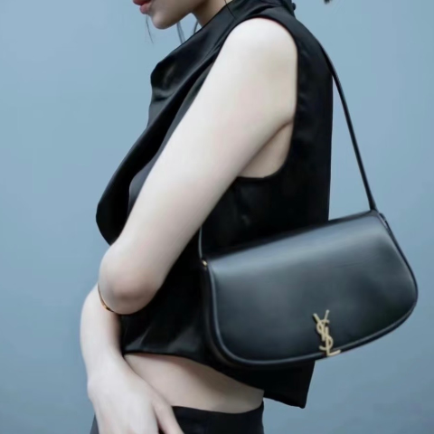 Saint Laurent上新啦上新啦！这个保准好看VOLTAIRE 腋下包