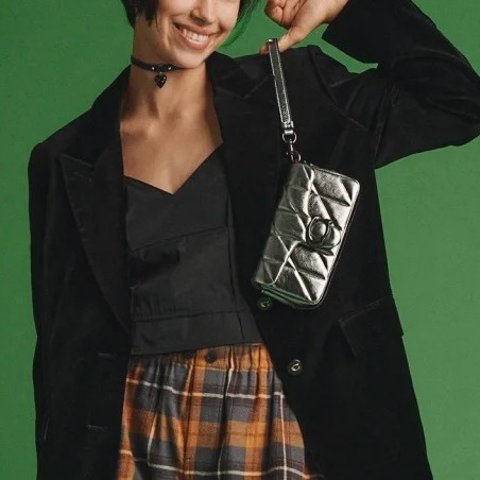 Coach上新就打折！Tabby 20亮面斜挎包