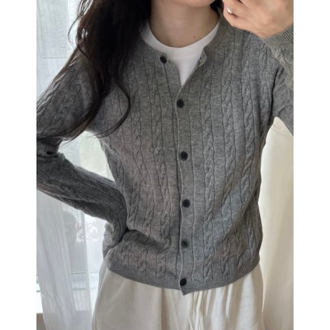 Uniqlo拉夫劳伦平替！图片来自@叫我阿啧小麻花开衫 