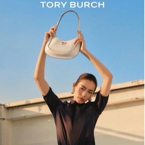 Tory Burch刘雯同款！腋下包
