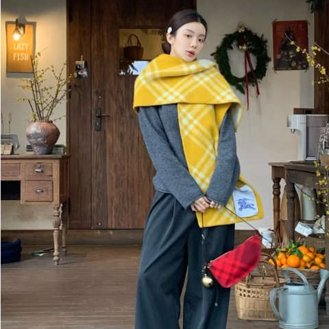 Burberry超圣诞新年氛围！！格子铃铛包