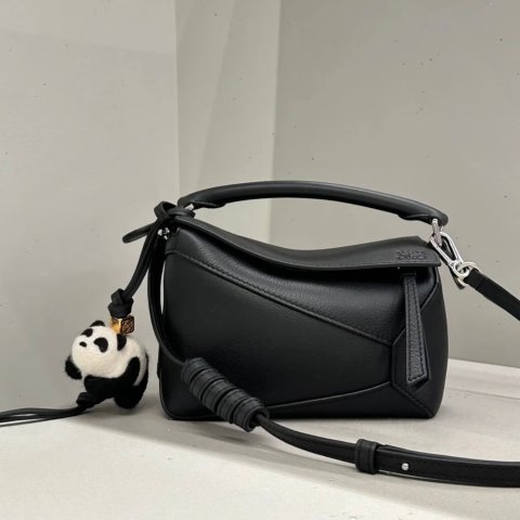 LoewePUZZLE MINI 新款黑色