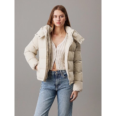 Calvin Klein羽绒服