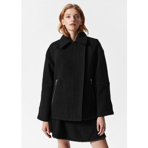 & Other Stories半价不到！！！纯羊毛短款大衣