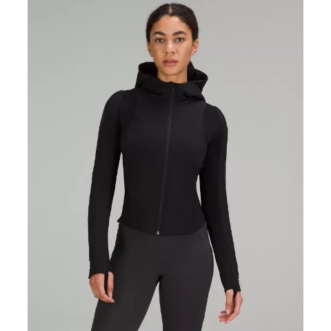 LululemonPush Your Pace夹克