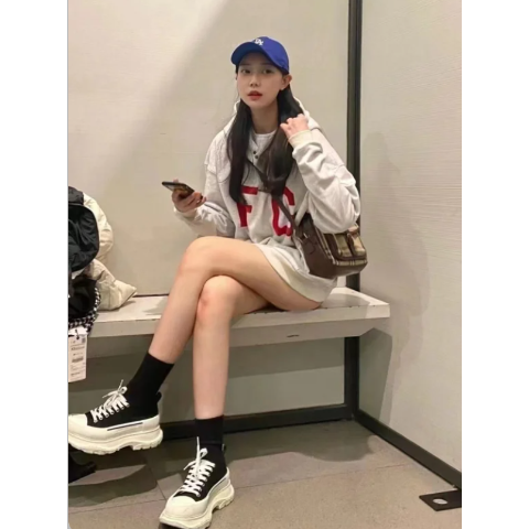 Alexander McQueenTread 厚底鞋