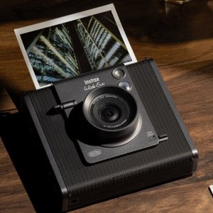 instax WIDE Evo 2.4发售€379