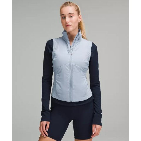 Lululemon浅蓝色好好看Push Your Pace马甲