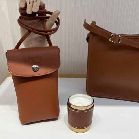 Longchamp@后知后觉又过了一个秋薯条手机包 