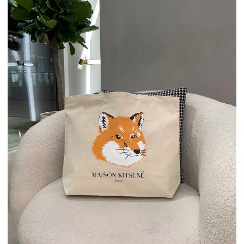 Maison Kitsune爆款小狐狸托特 